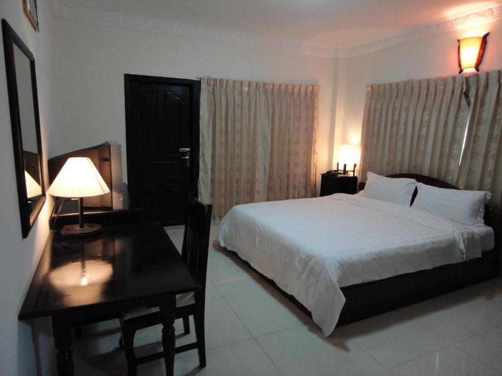 Trasak Pa-Em Hotel & Restaurant Πνομ Πενχ Δωμάτιο φωτογραφία